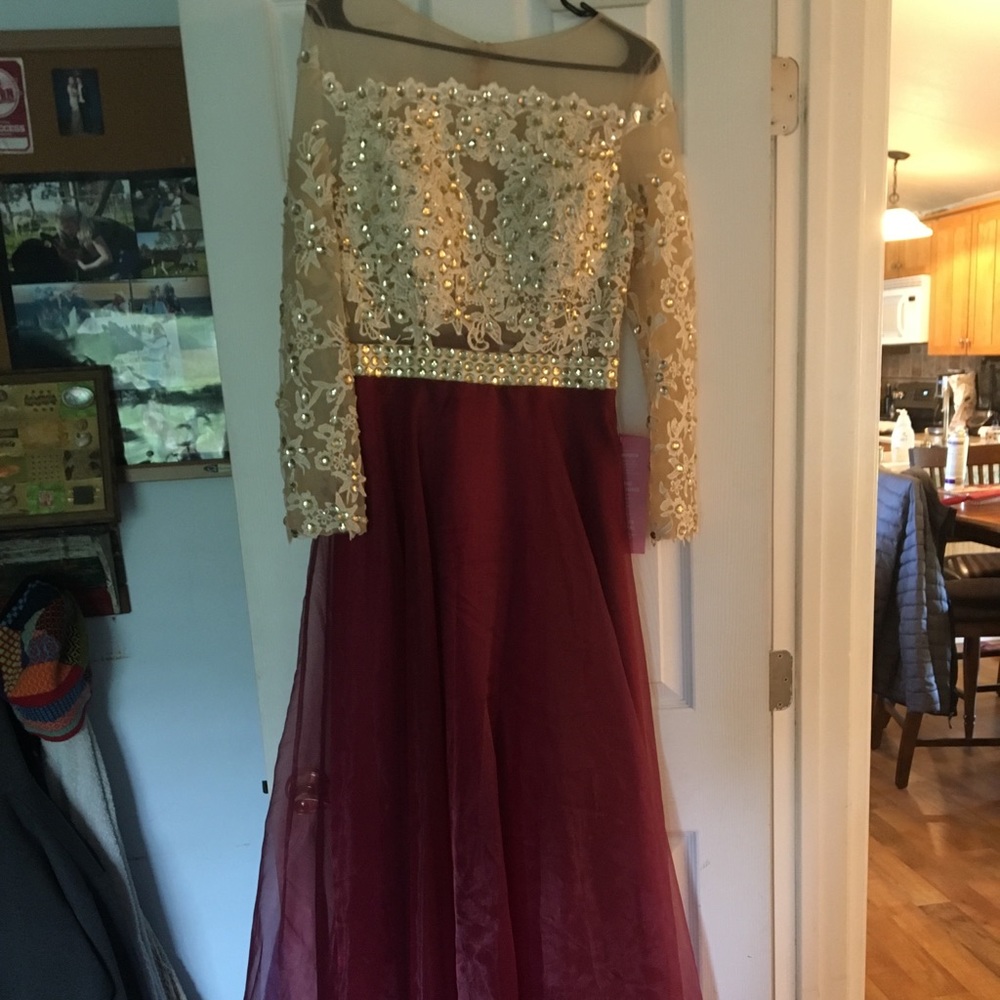 Formal prom evening ballgown